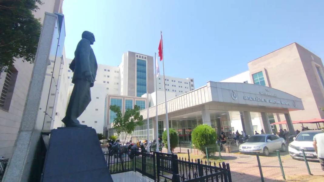 Antalya’da Atatürk Heykeli Artık Özgür! 3